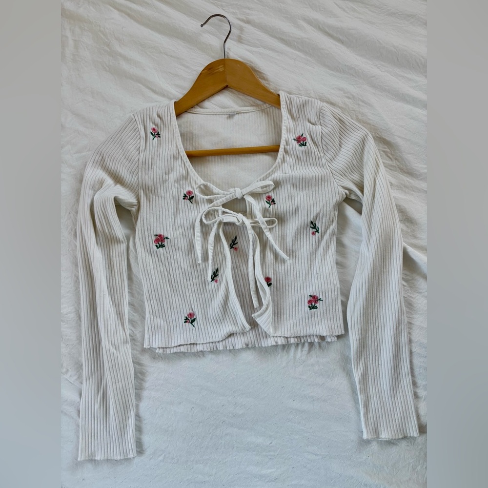 Floral Embroidered White Ribbed Top